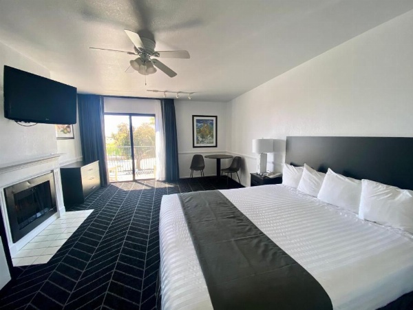 Masterpiece Hotel image 18