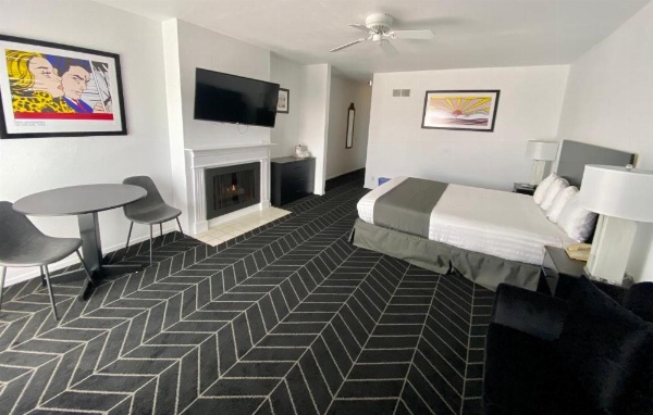 Masterpiece Hotel image 19