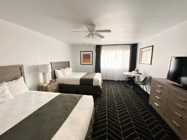 Masterpiece Hotel image 38